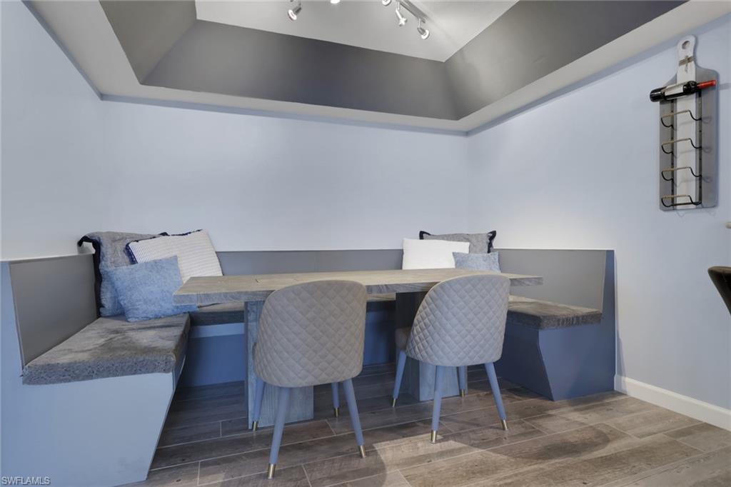 SUMMIT HOUSE OF MARCO - Residential
