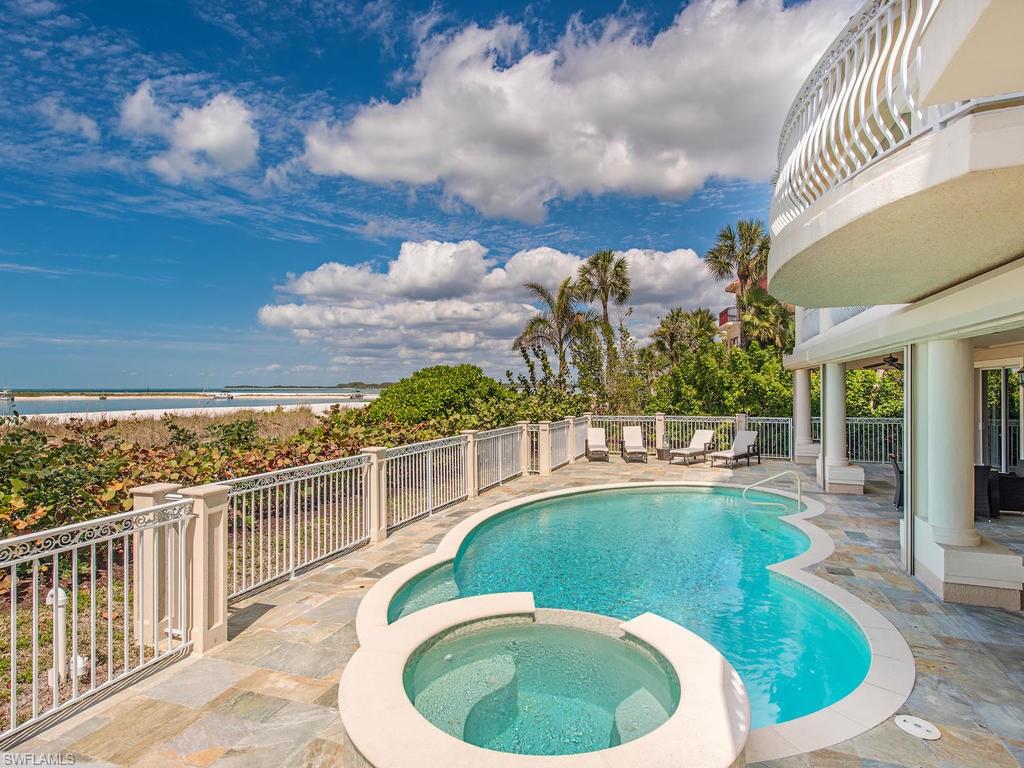 HIDEAWAY BEACH - Residential