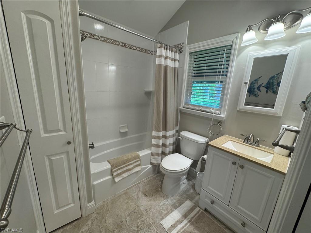 RIVERBEND MOTORCOACH RESORT - Land
