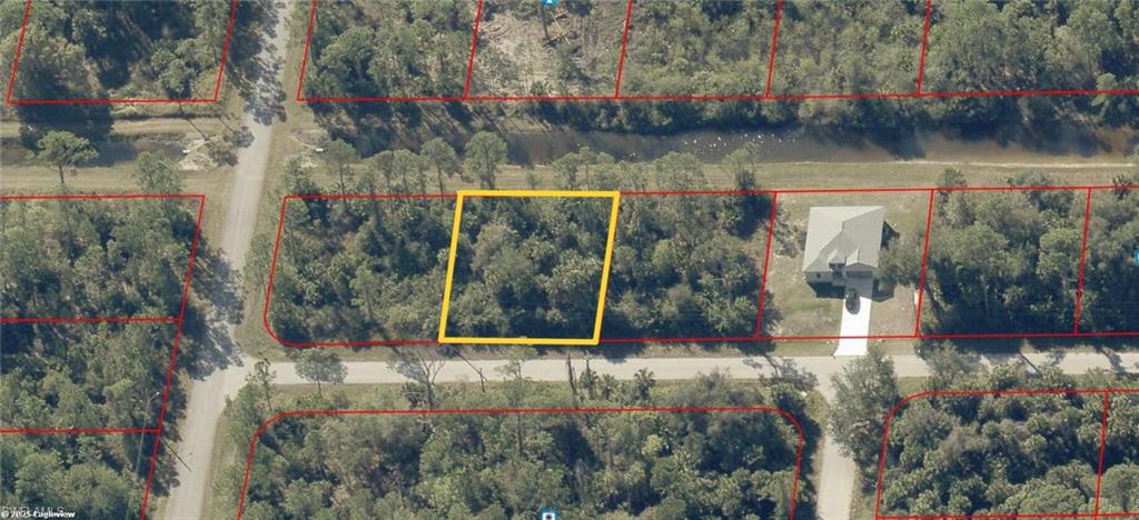 LEHIGH ACRES - Land