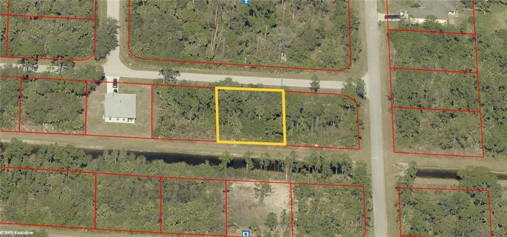 LEHIGH ACRES - Land
