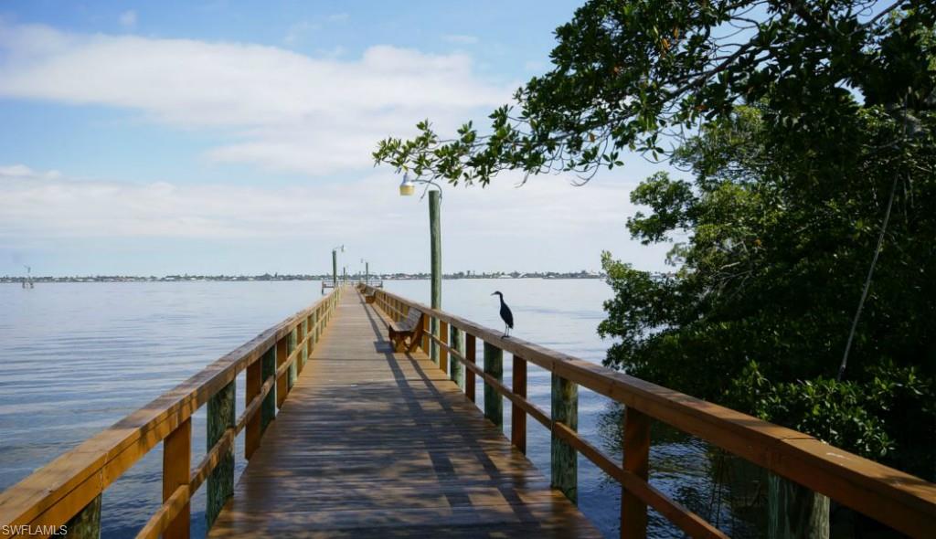 WATER'S EDGE - Residential