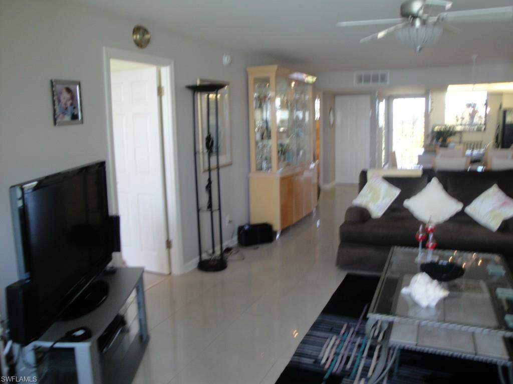 THE PALMS OF BAY BEACH - Residential