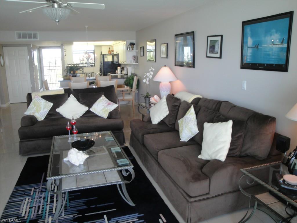 THE PALMS OF BAY BEACH - Residential