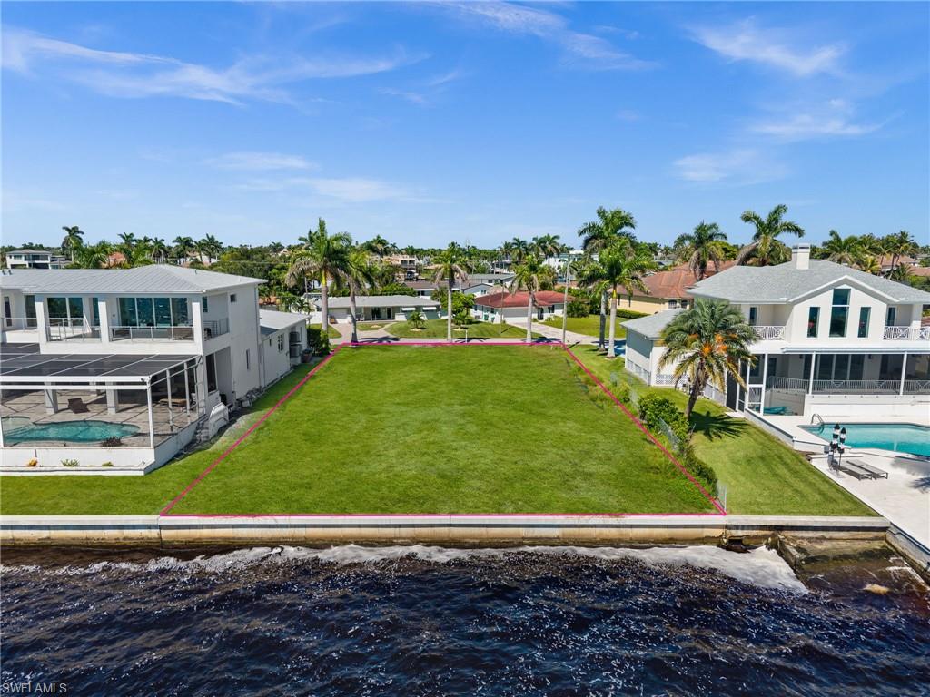 CAPE CORAL - Land
