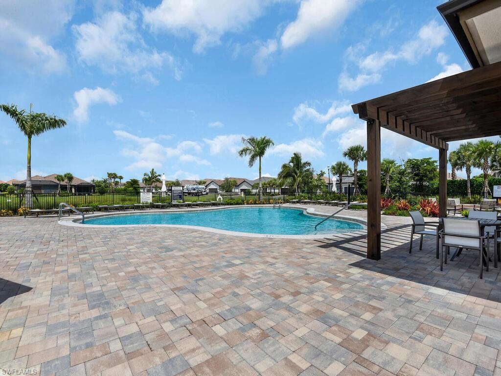 ESPLANADE BY THE ISLANDS - Residential