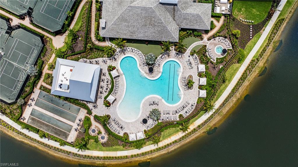 ESPLANADE BY THE ISLANDS - Residential