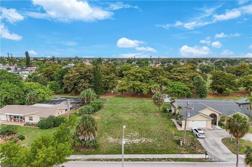 CAPE CORAL - Land