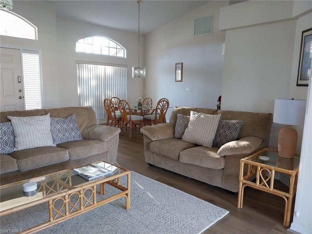 BRIARWOOD - Residential Lease
