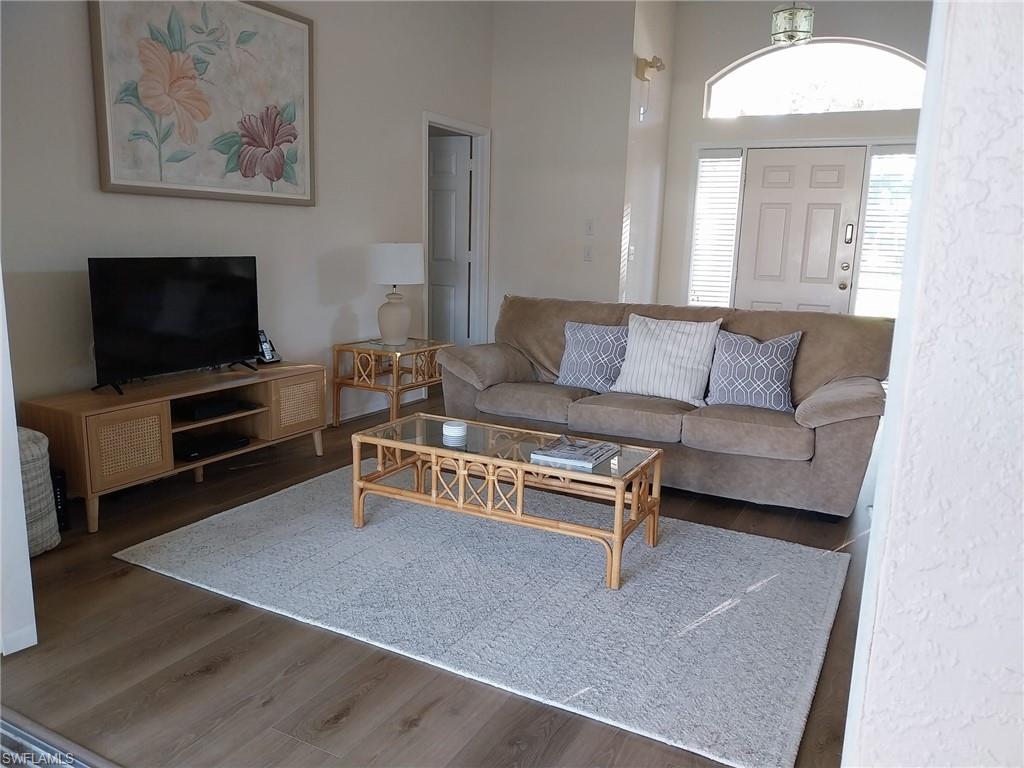 BRIARWOOD - Residential Lease