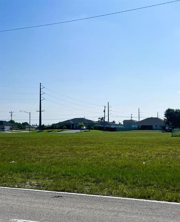 CAPE CORAL - Land