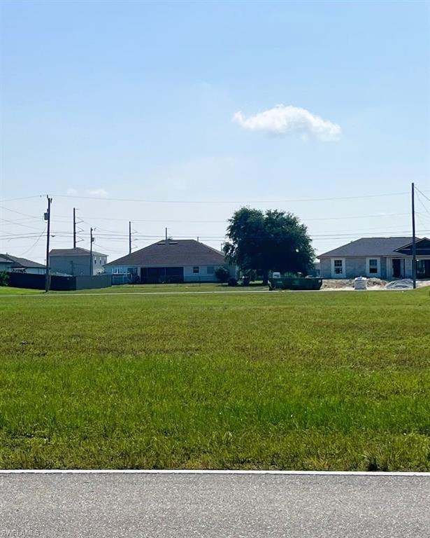 CAPE CORAL - Land