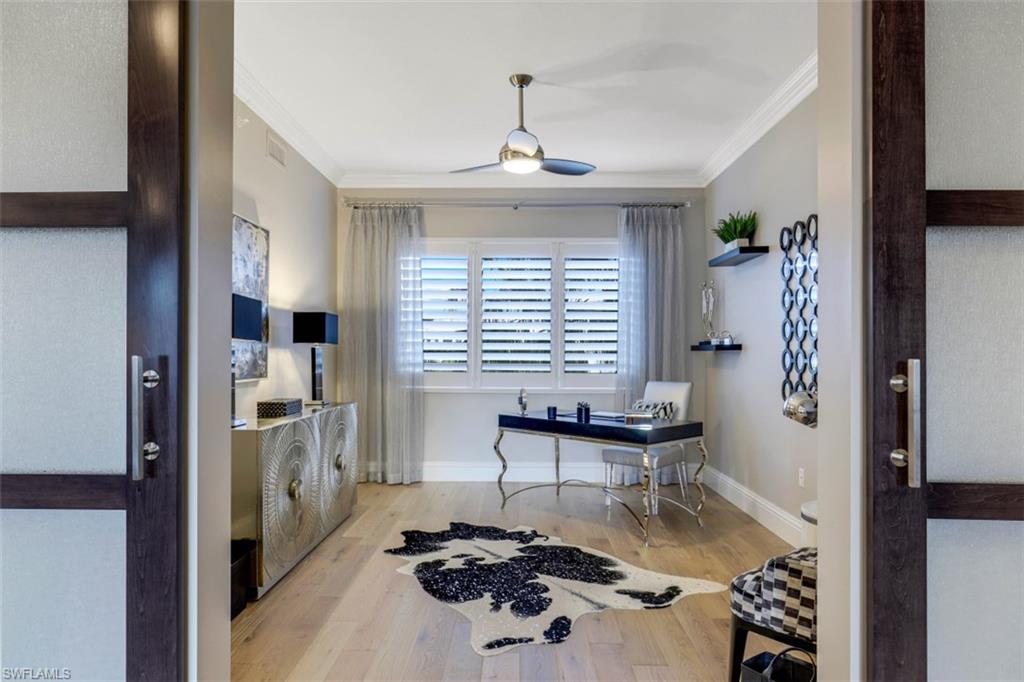 NAPLES SQUARE - Residential