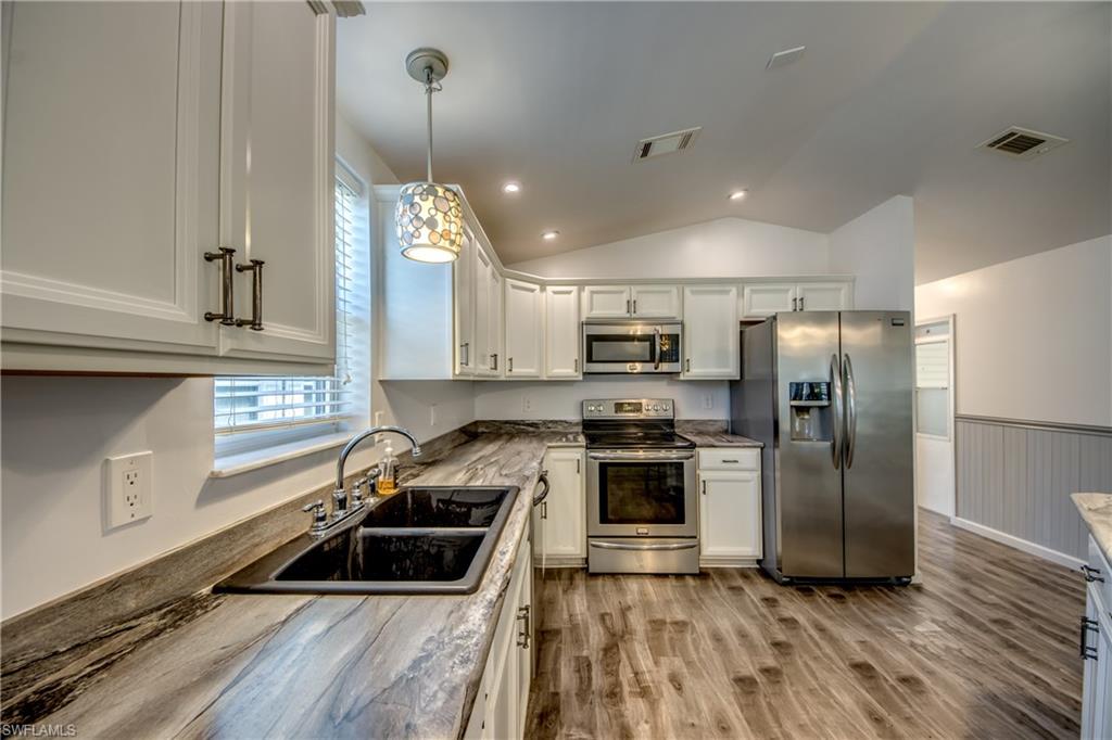 PINE ISLAND COVE - Residential