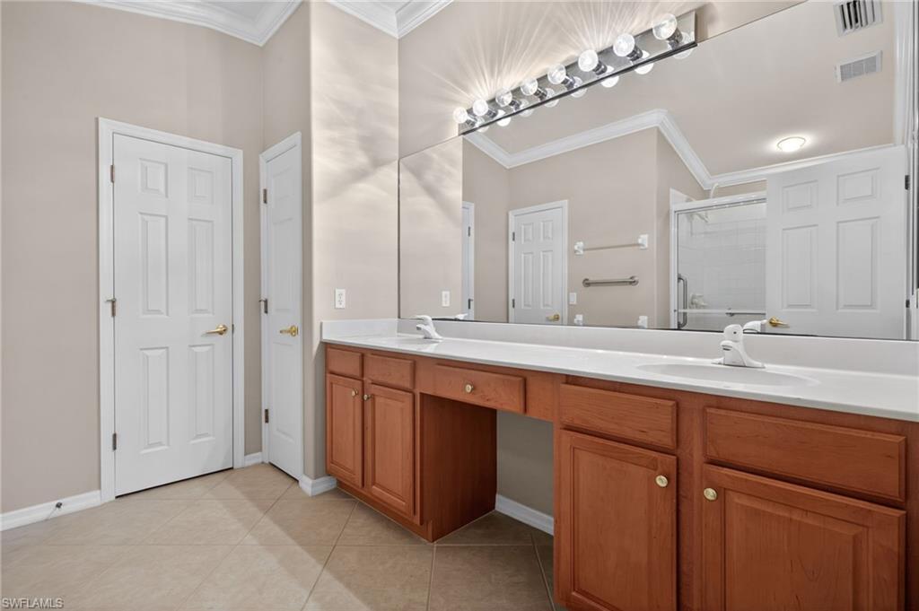 OAK RUN - Residential