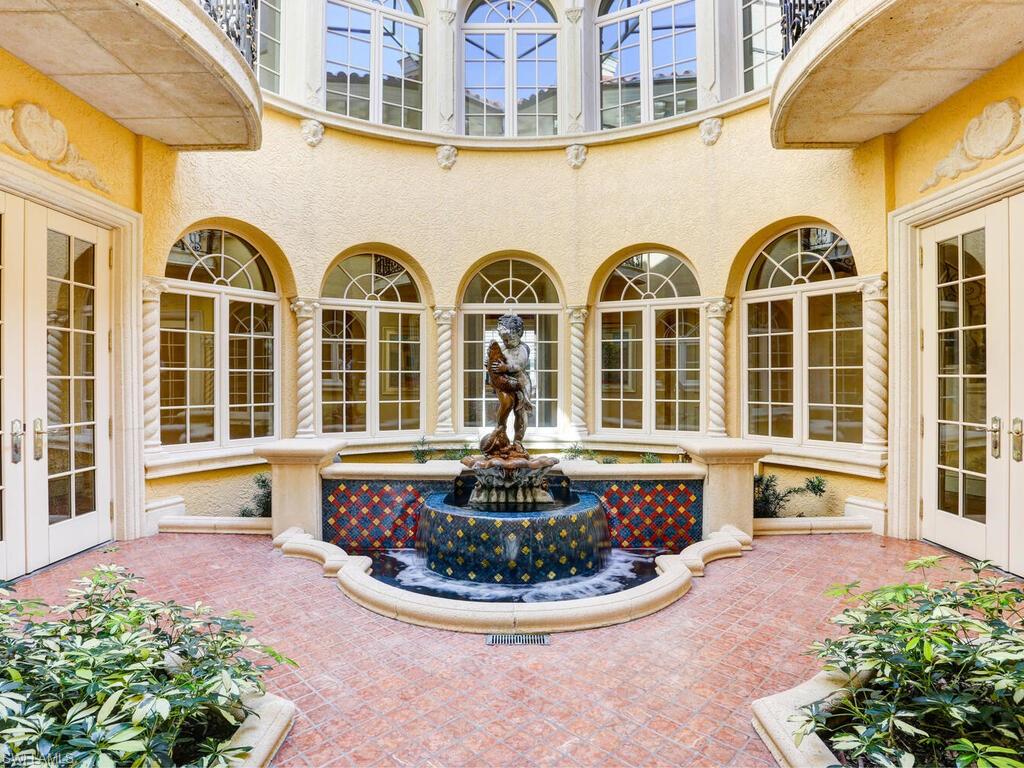 BAY COLONY SHORES - Residential
