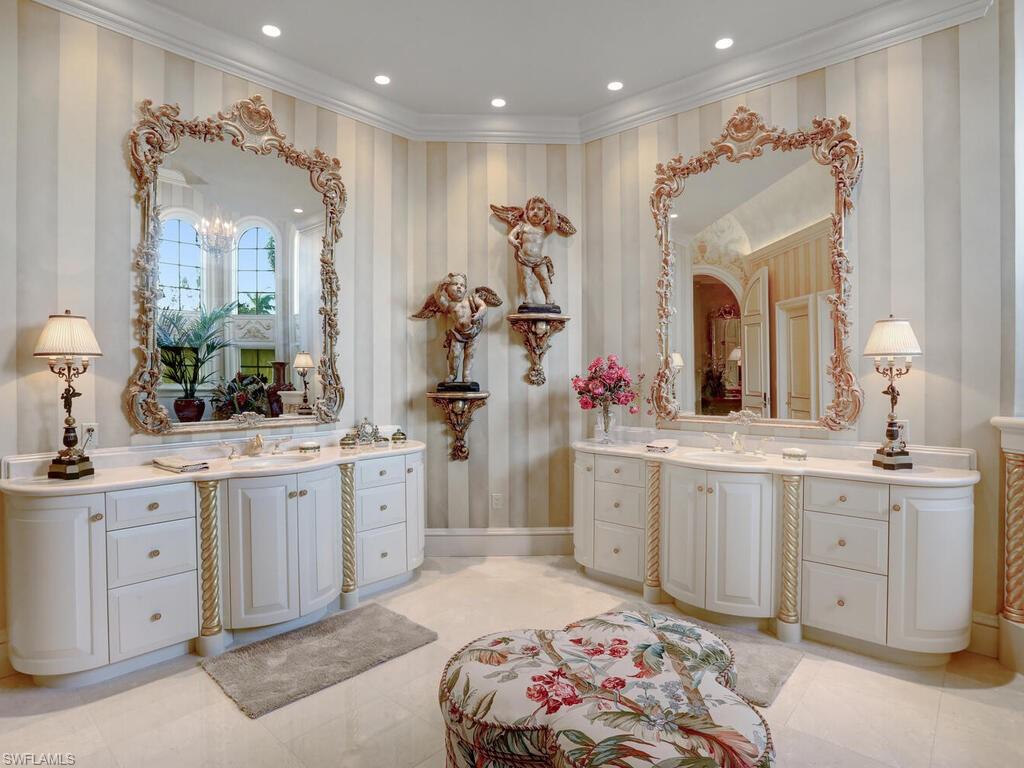 BAY COLONY SHORES - Residential