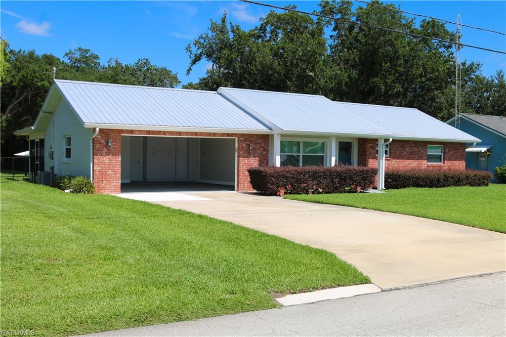 PLACID LAKES - Residential