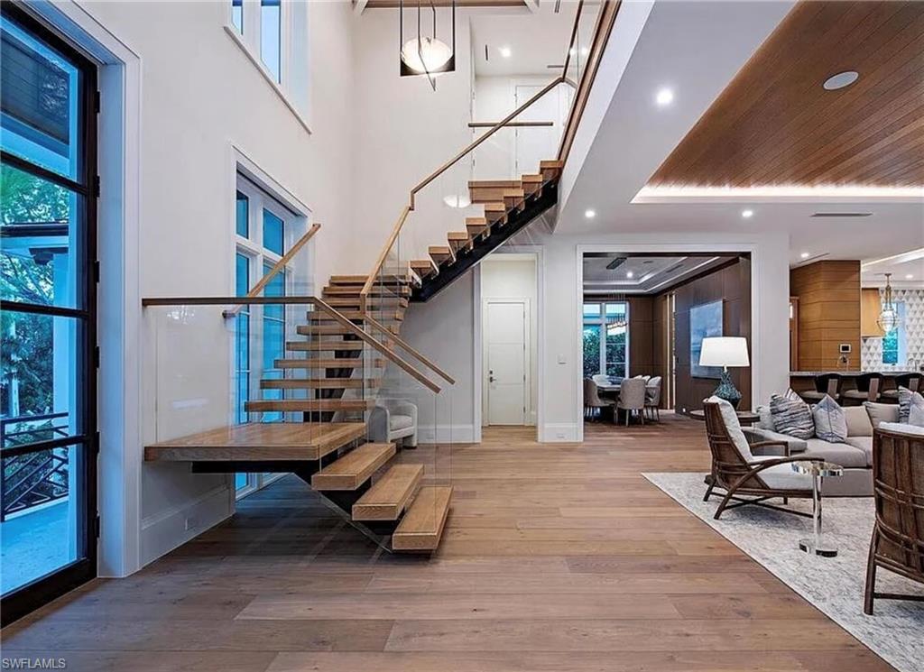 PARK SHORE - Residential