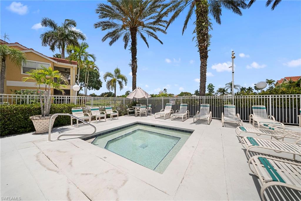 VENETIAN PALMS - Residential