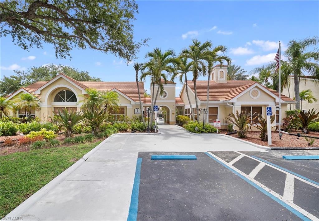VENETIAN PALMS - Residential