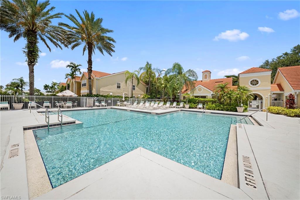 VENETIAN PALMS - Residential