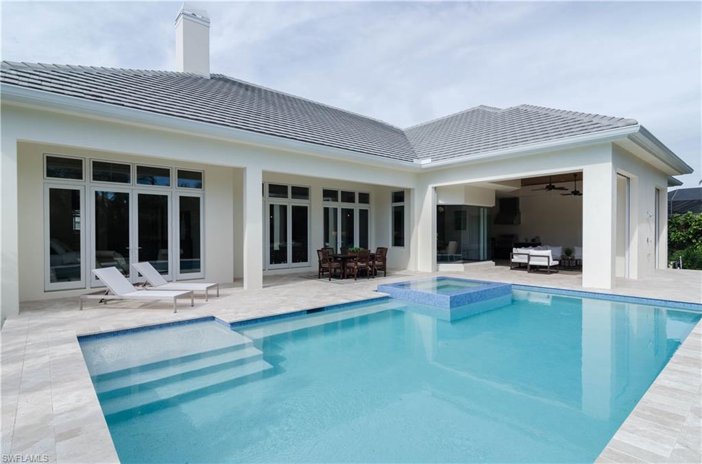 MOORINGS - Residential