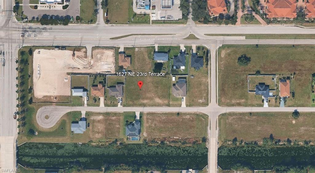 CAPE CORAL - Land
