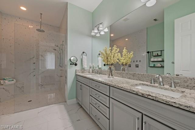 RIVERSIDE AVENUE VILLAS - Residential