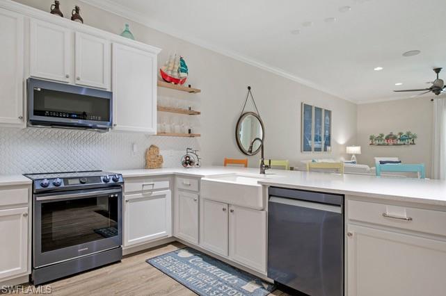 RIVERSIDE AVENUE VILLAS - Residential