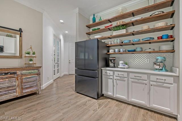 RIVERSIDE AVENUE VILLAS - Residential