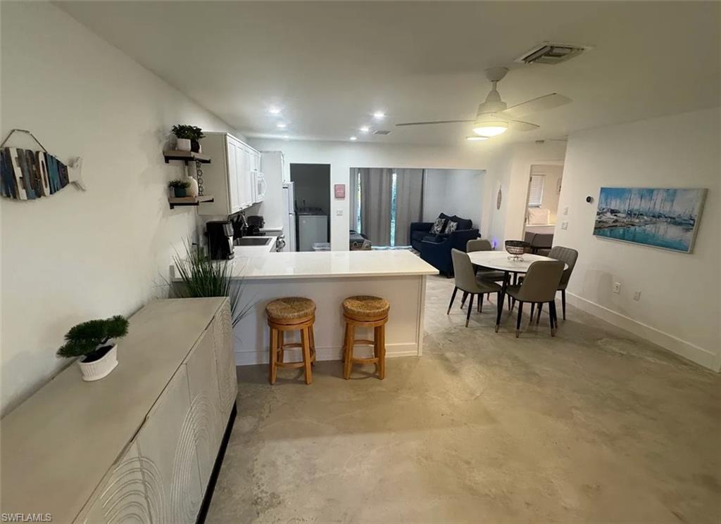 BONITA SPRINGS - Residential Income