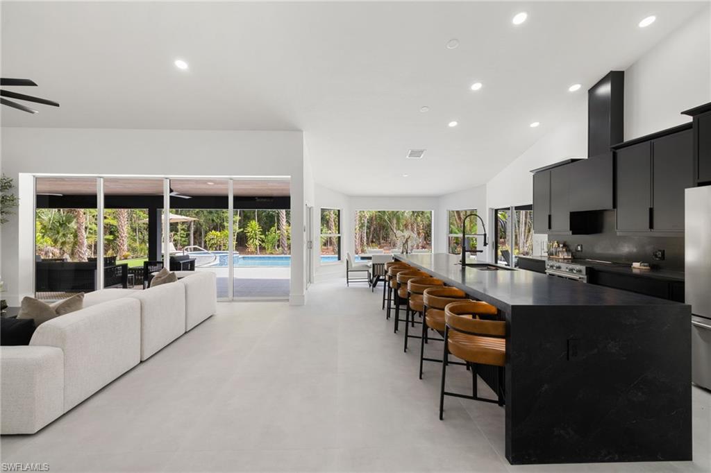 GOLDEN GATE ESTATES - Residential