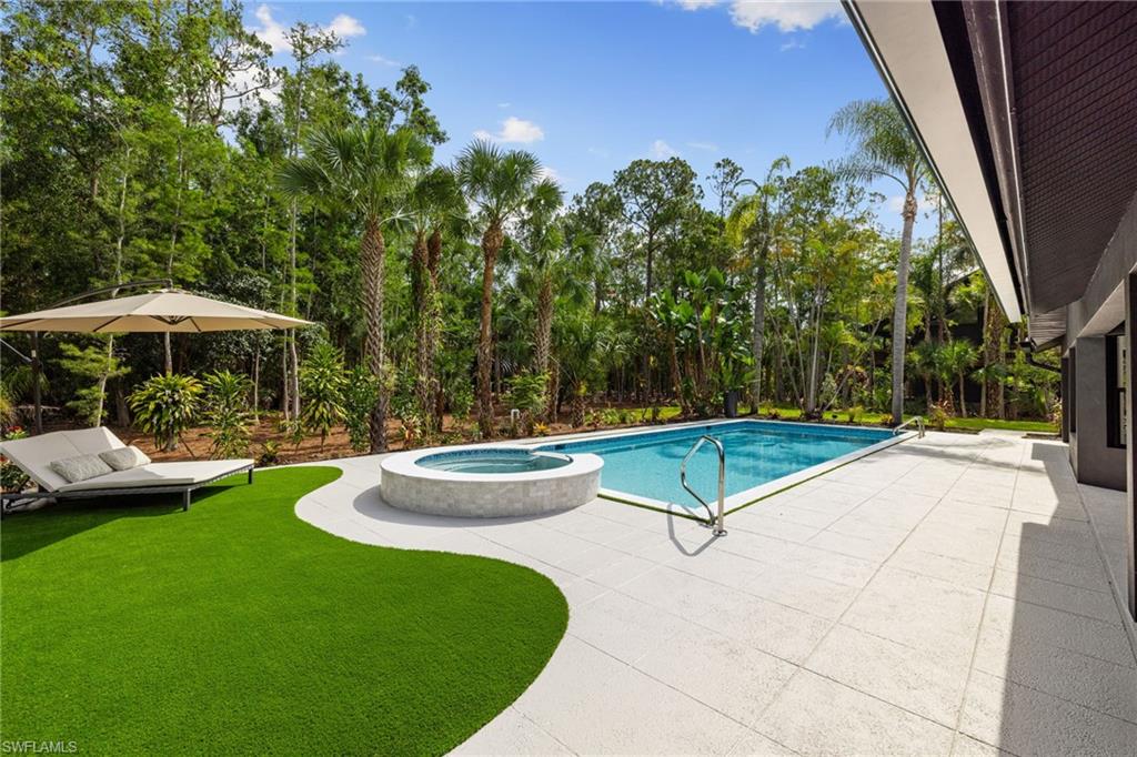 GOLDEN GATE ESTATES - Residential