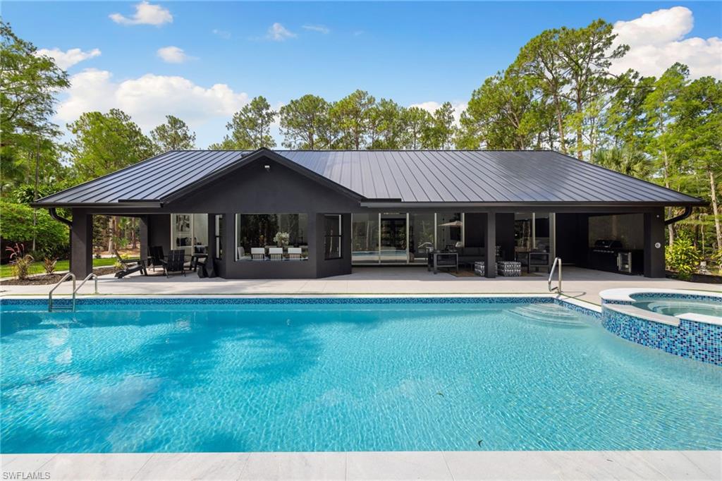 GOLDEN GATE ESTATES - Residential