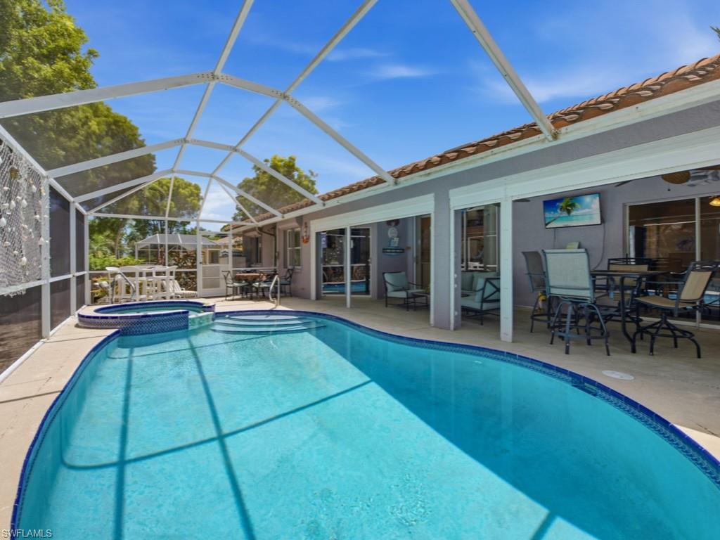 MARCO BEACH - Residential