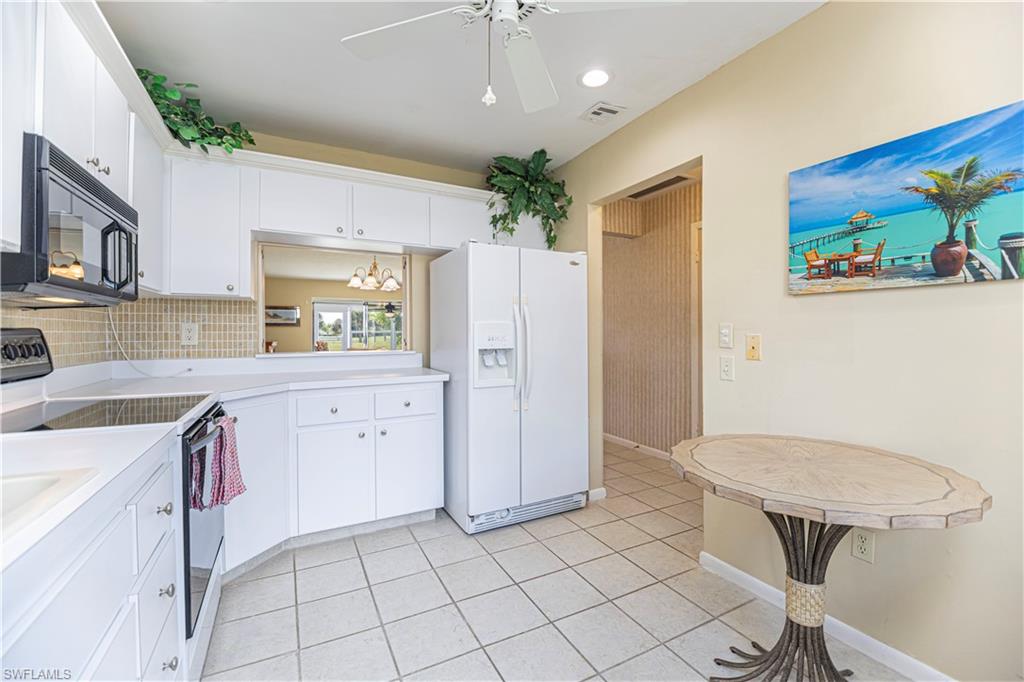MYERLEE COUNTRY CLUB ESTATES NORTH CONDO - Residential