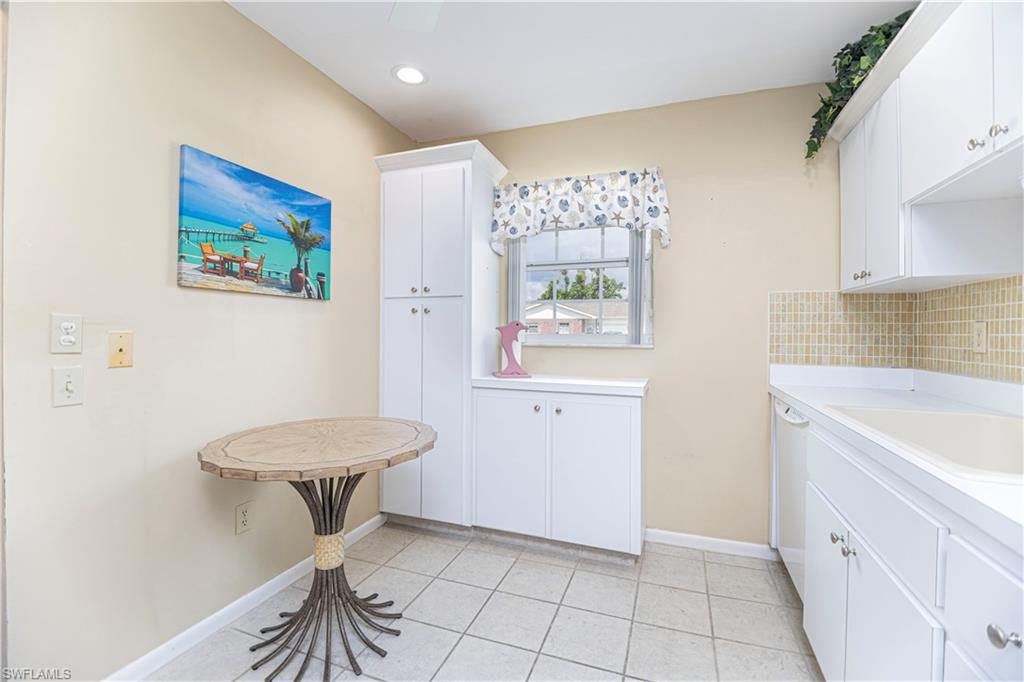 MYERLEE COUNTRY CLUB ESTATES NORTH CONDO - Residential