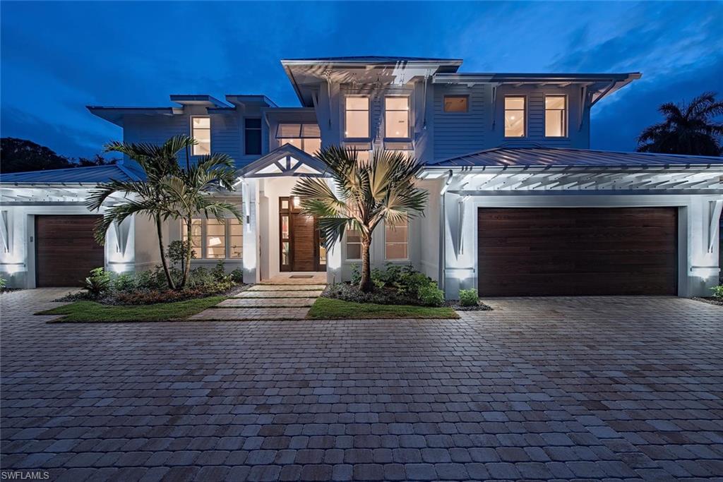 MOORINGS - Residential