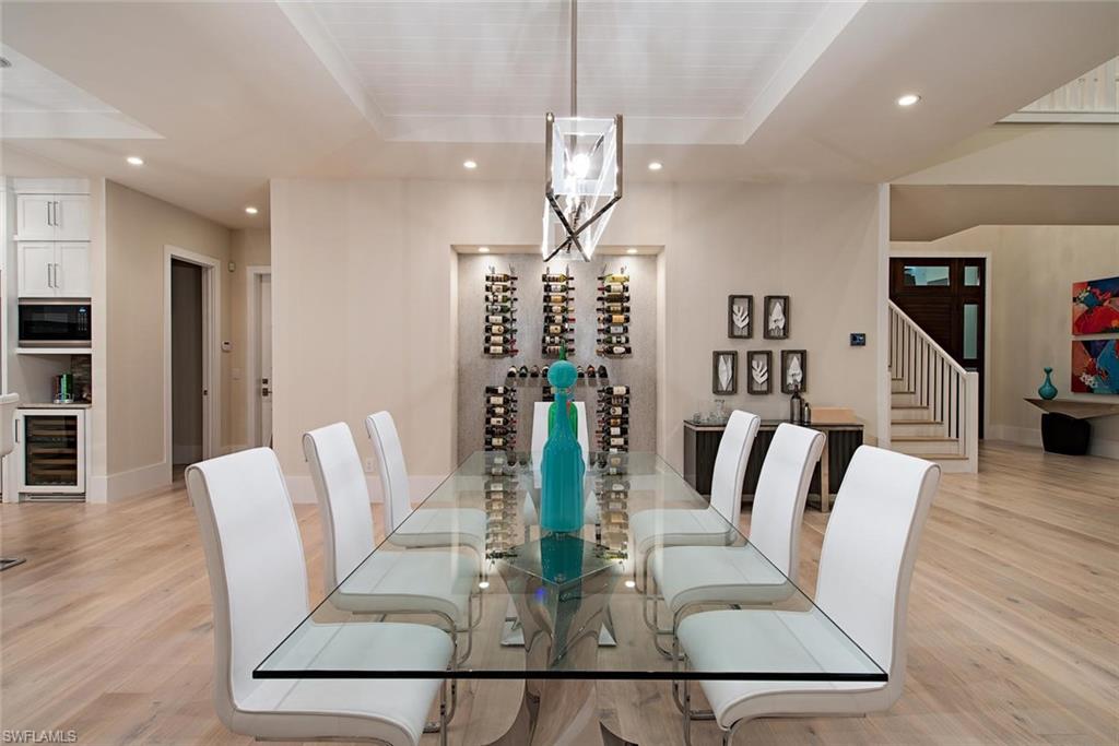 MOORINGS - Residential