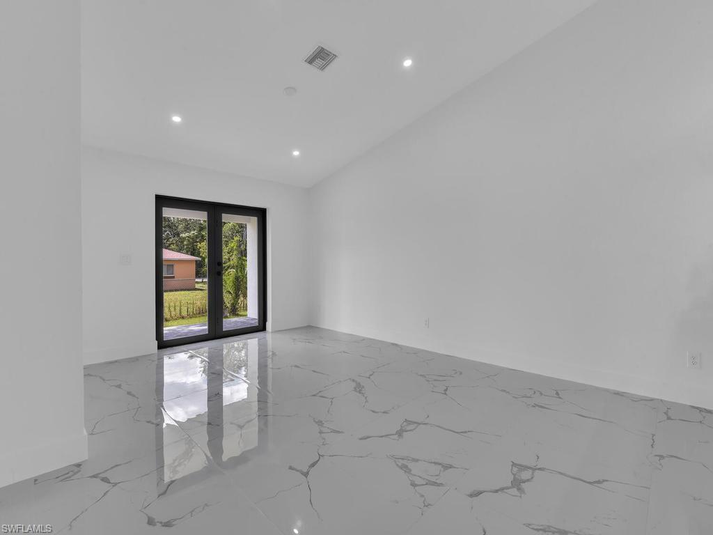 LEHIGH ACRES - Residential Income