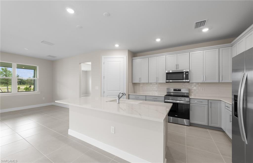 DEL WEBB OAK CREEK - Residential