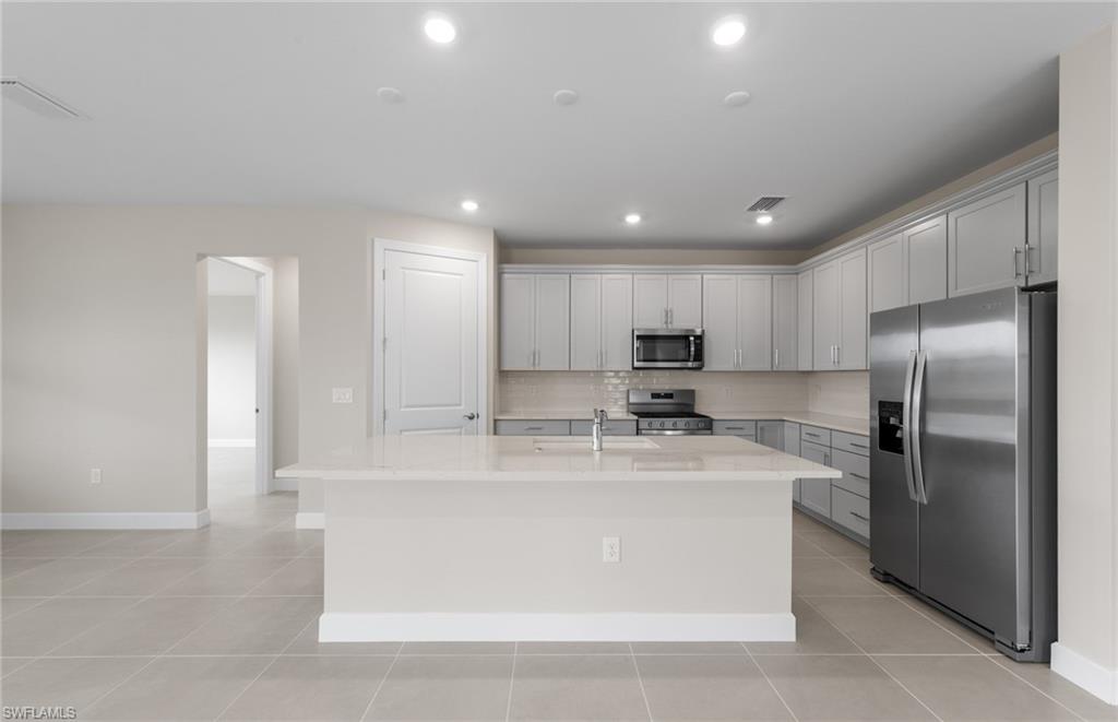 DEL WEBB OAK CREEK - Residential