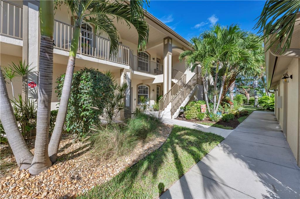 SUNSET CAY LAKES - Residential