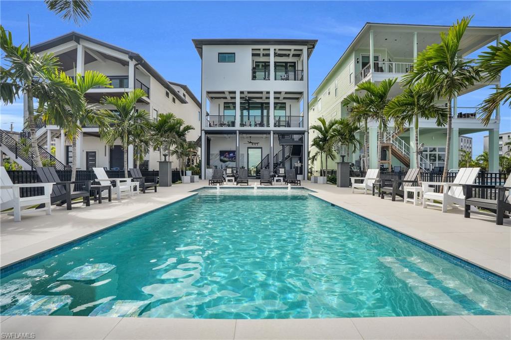ISLAND SHORES - Residential