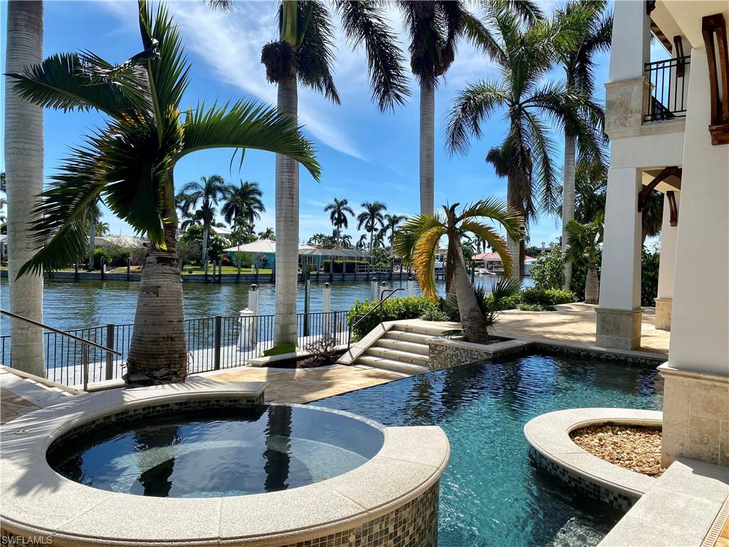 MARCO BEACH - Residential