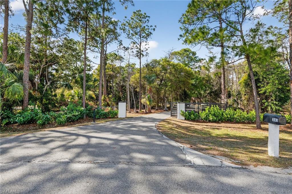 LOCATION, LOCATION!!! Amazing opportunity to own an income producing property!! 6+ bedrooms, 4 bathrooms, great updates and
well utilized spaces, ready for business or new project! One of a kind property boasting 2.73 acres on a very desirable area with lots of
potential! Don't wait, come and see this gem that won't last!