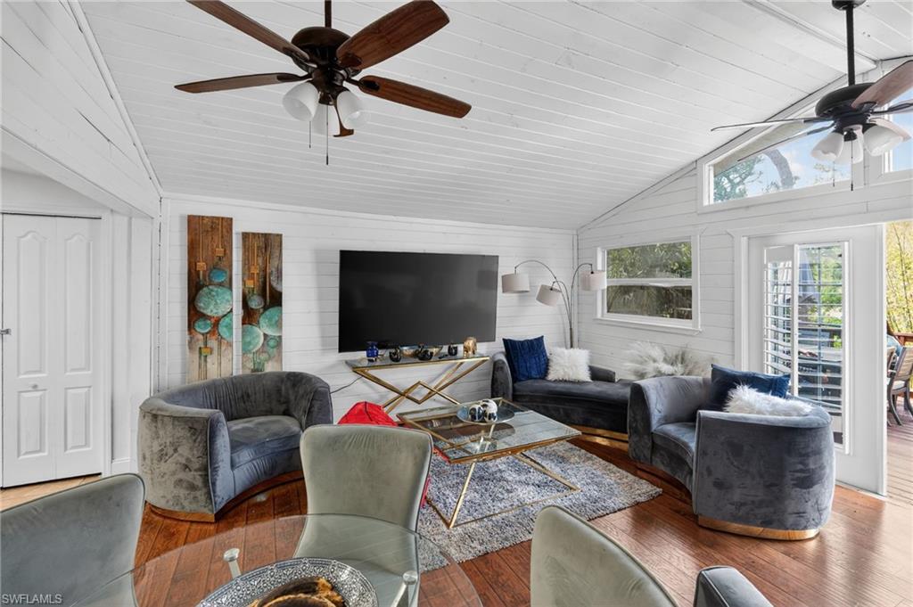 GOLDEN GATE ESTATES - Residential