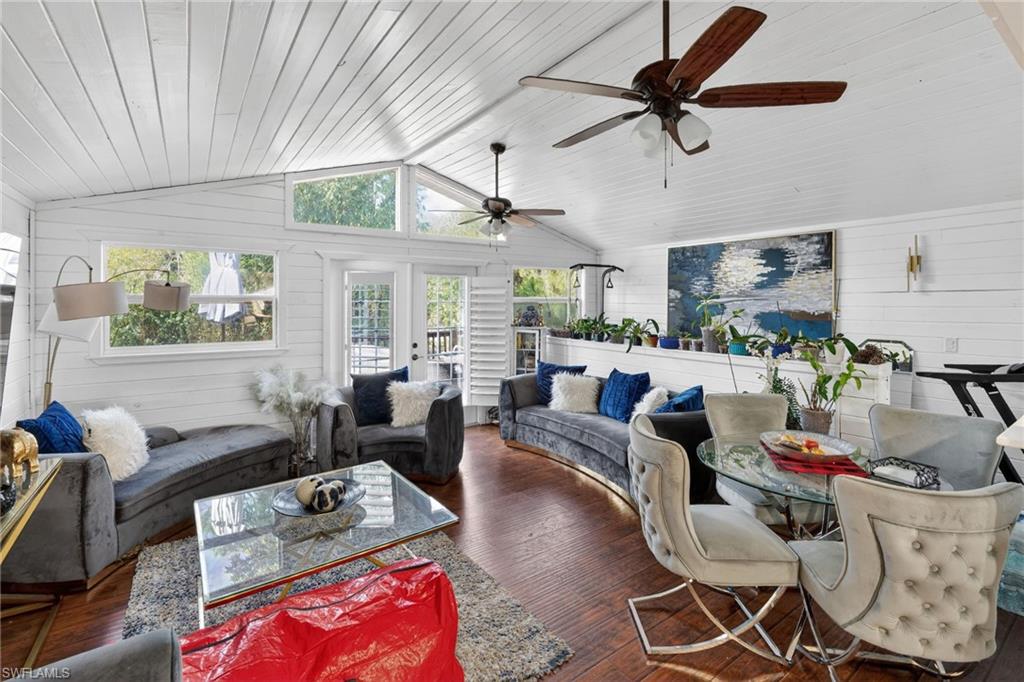 GOLDEN GATE ESTATES - Residential
