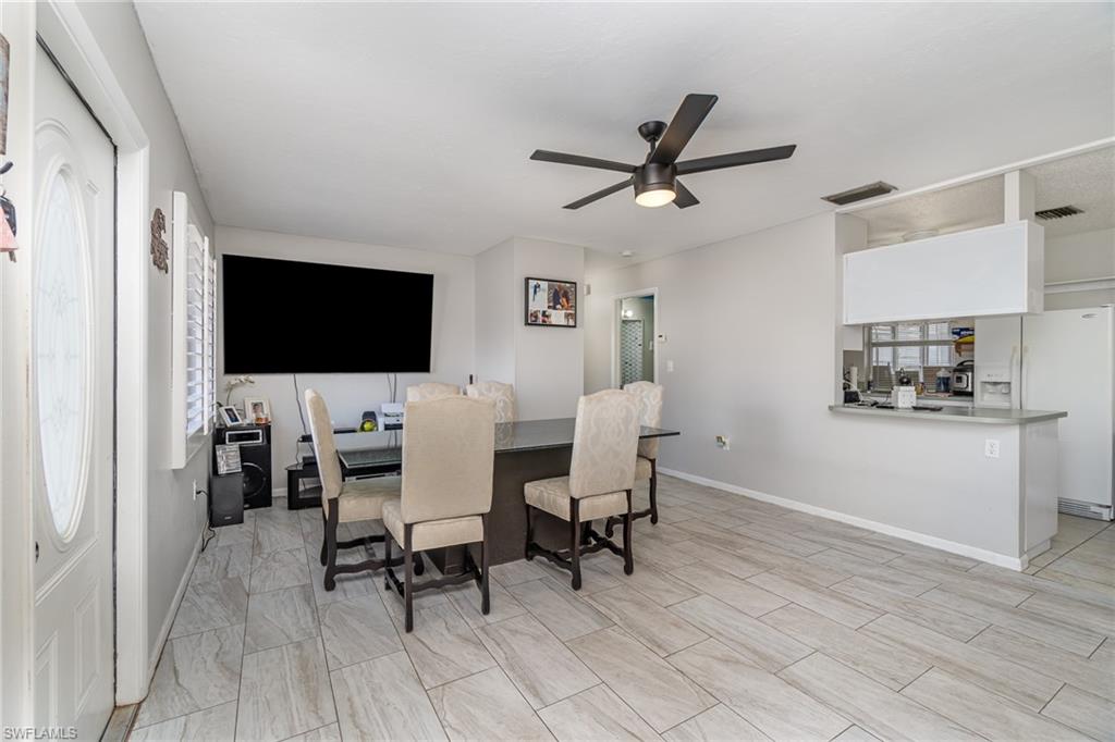 SAN CARLOS PARK - Residential